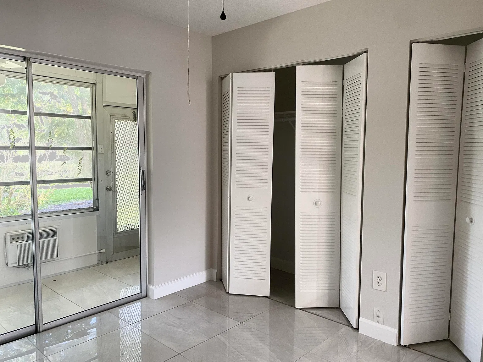 1 bed, 1.0 bath, 570 sqft, $1,300 — Photo 4