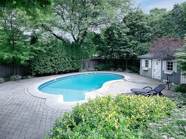 1290 Braeside Dr — Photo 41