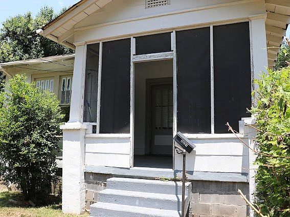 4th image of 521 Rigby St