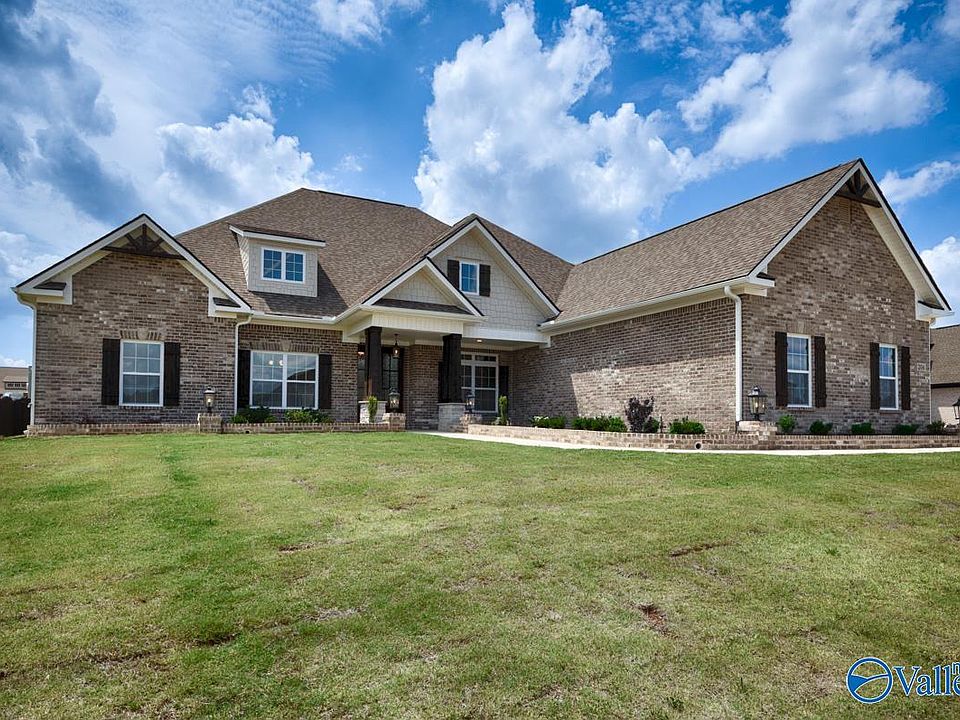 1st image of 206 Maple Branch Ct