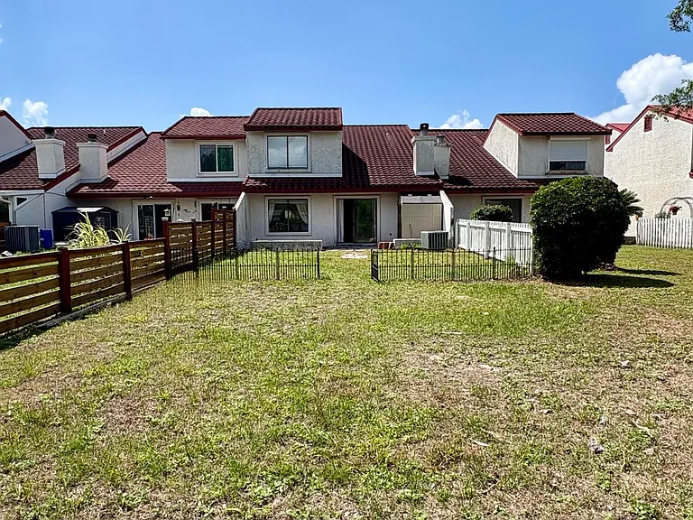 7513 Yellow Bluff Rd #2-B — Photo 12