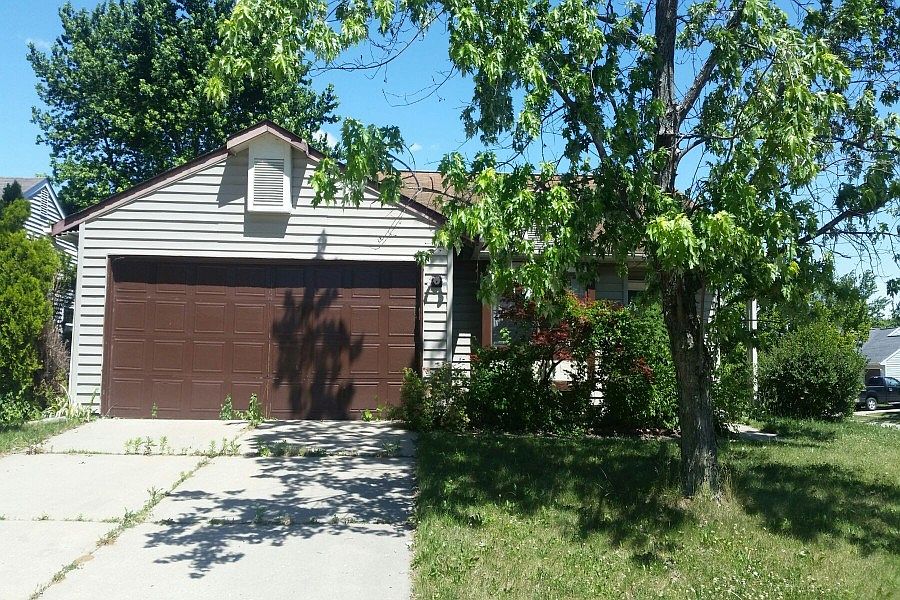 1st image of 3427 Coventry Ln