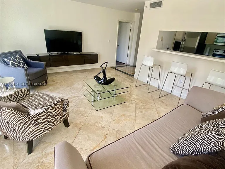16590 NE 26th Ave #202 — Photo 5
