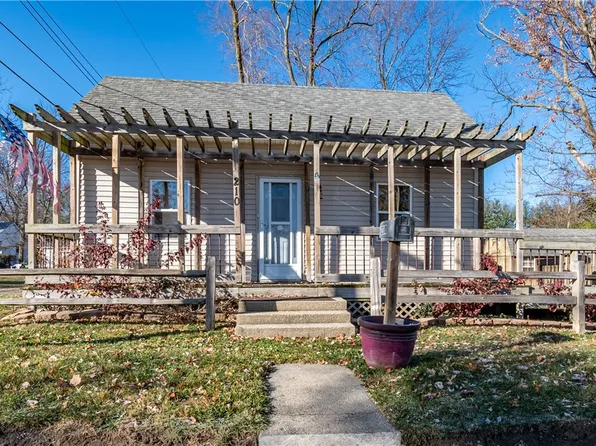 210 N Charles St, Shelbyville, IL 62565