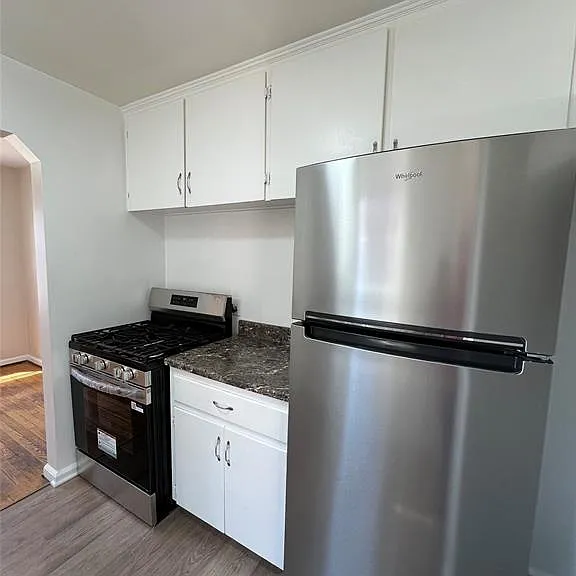 23280 Forest St — Photo 23