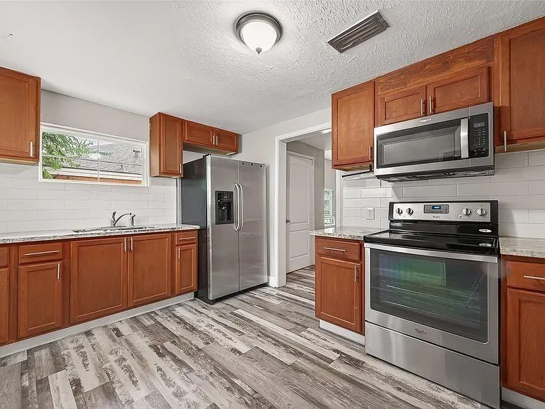 1511 Scharpe St #2 — Photo 5