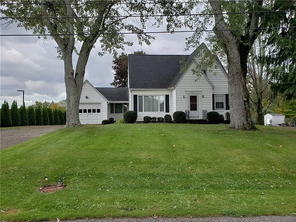 2011 Old Hershey Rd photo 1