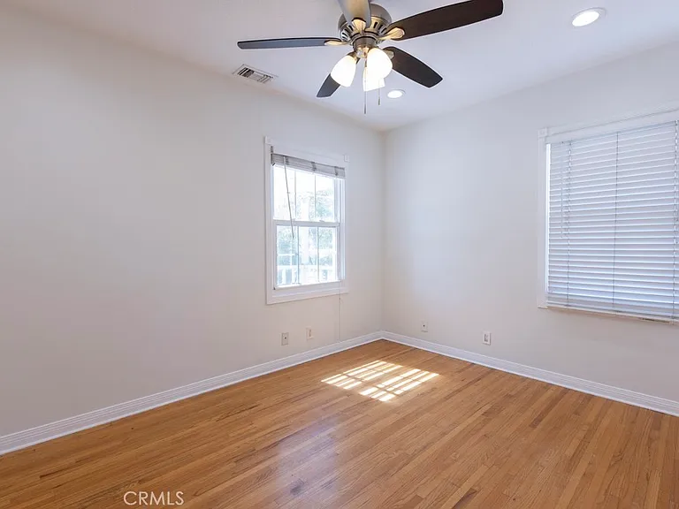 4400 Maury Ave — Photo 9