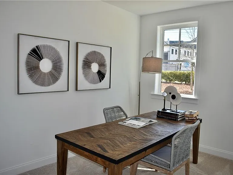 655 Beacon Dr — Photo 16
