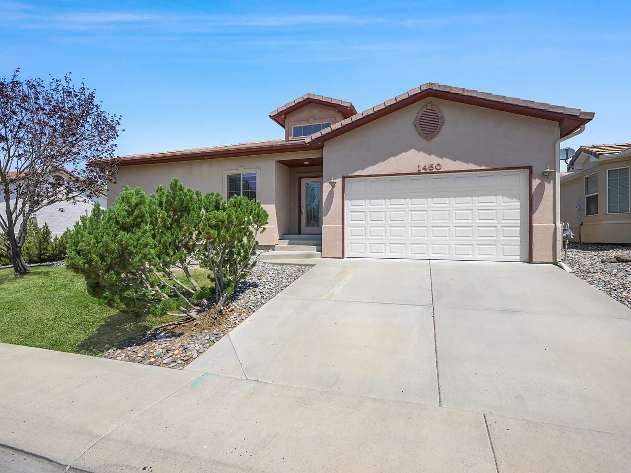 3 bed, 1454 sqft, $2,375 — Photo 2