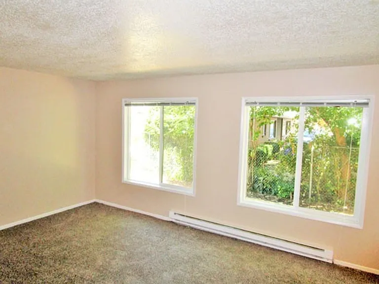 4153 SE 37th Ave #2 — Photo 3