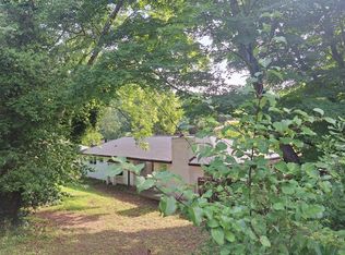 513 Hurt Rd SW, Smyrna, GA 30082
