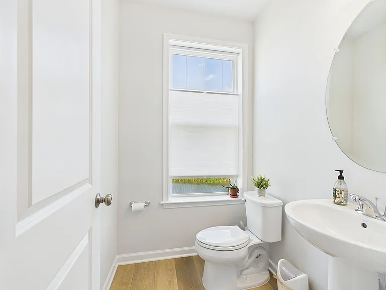 642 Brookwood Glen Ter #B — Photo 19