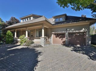 2165 Stavebank Rd #27, Mississauga, ON L5C1T3