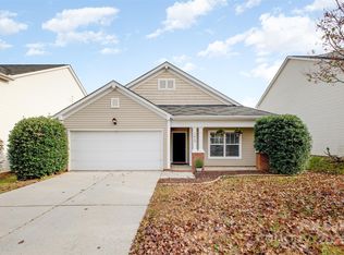 1412 Ladora Dr, Charlotte, NC 28262