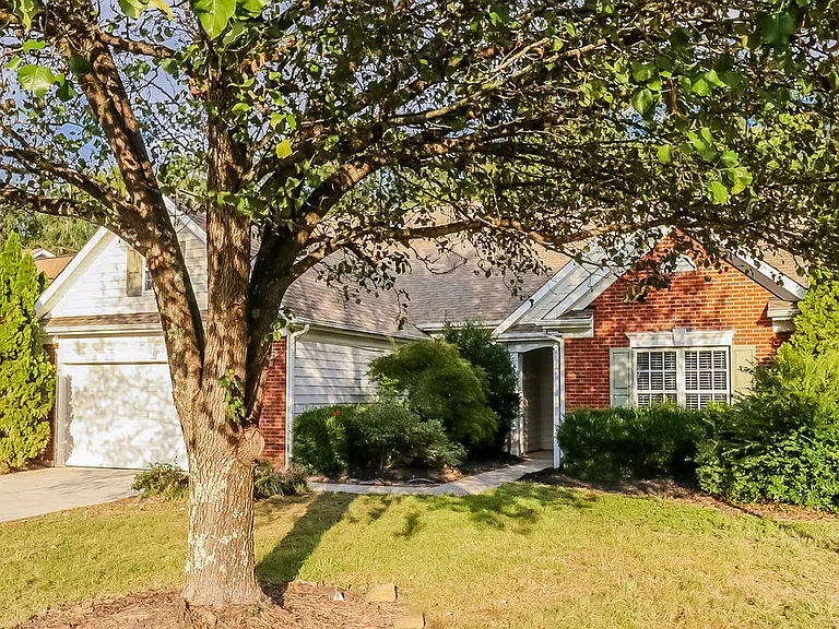 15541 Dehavilland Dr — Photo 4