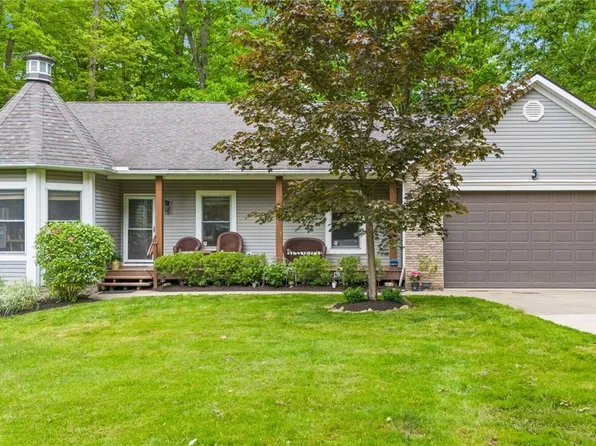 9741 Ravenna Rd, Chardon, OH 44024