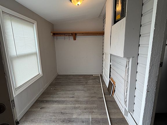 4th image of 650 Green St #1