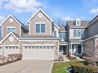 26328 Fieldstone Dr, Novi, MI 48374