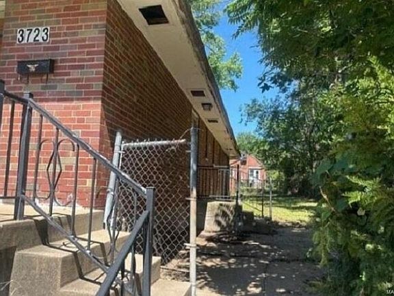 2nd image of 3723 Avondale Ave