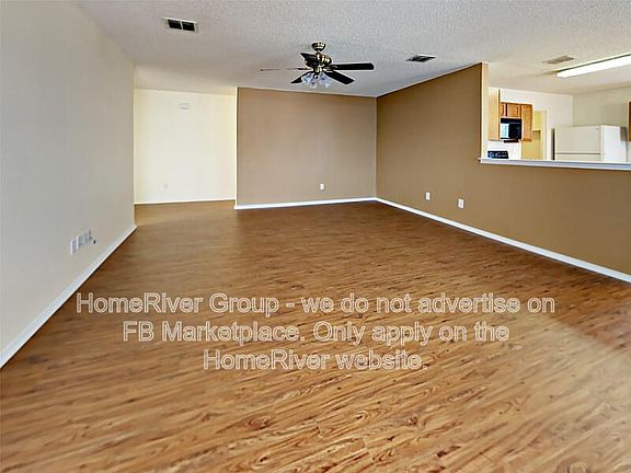 3rd image of 4518 Willow Way Dr