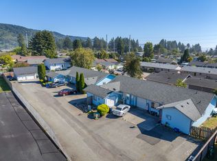 716 Pioneer Rd, Brookings, OR 97415