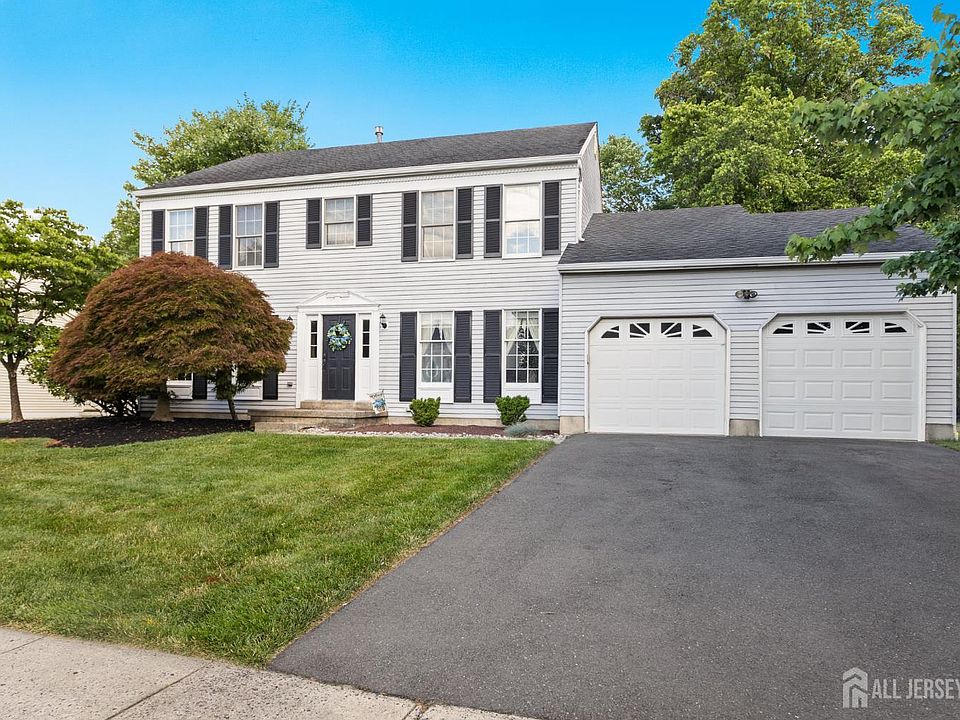 1st image of 21 Drexel Hill Dr