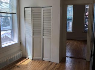 952 N Noble St #2W, Chicago, IL 60642