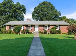 2566 Weymoth Rd, Winston Salem, NC 27103