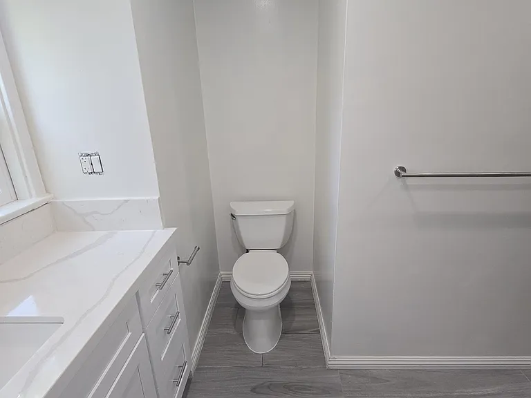 10544 Helendale Ave — Photo 15