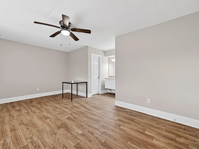 11107 Cedarview Ln — Photo 30