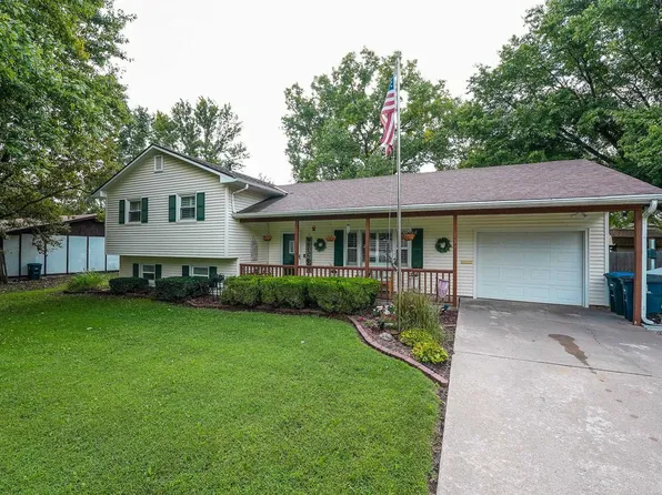 1331 Joyce St, El Dorado, KS 67042