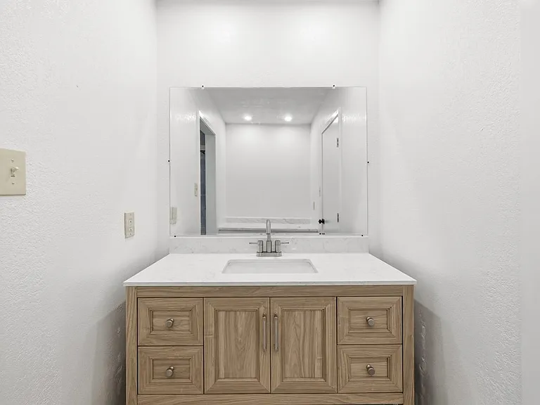 301 N Manor Dr #A — Photo 13
