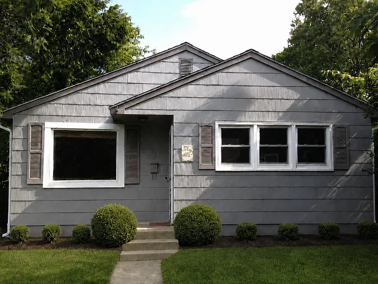 2420 W South St — Photo 1
