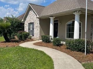 17160 Fountainbleau Dr, Prairieville, LA 70769
