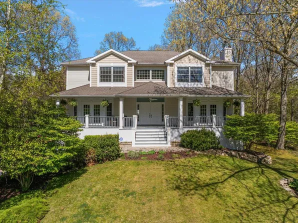 5421 Fairview St, Stevensville, MI 49127