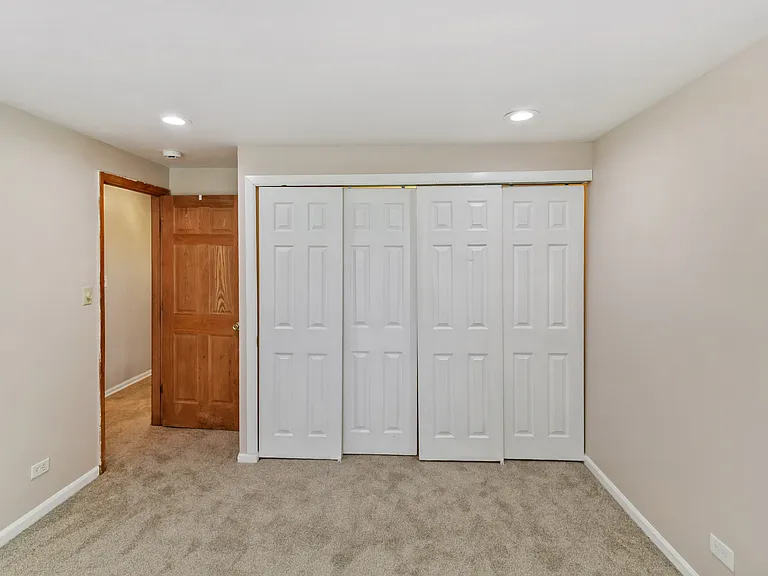 1106 Williamsburg Rd — Photo 10