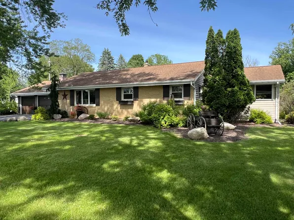 5610 N County Road H, Janesville, WI 53548