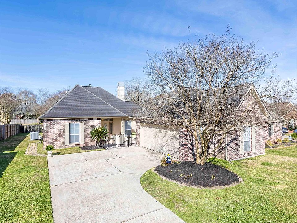 1st image of 3938 Meadow Ridge Dr