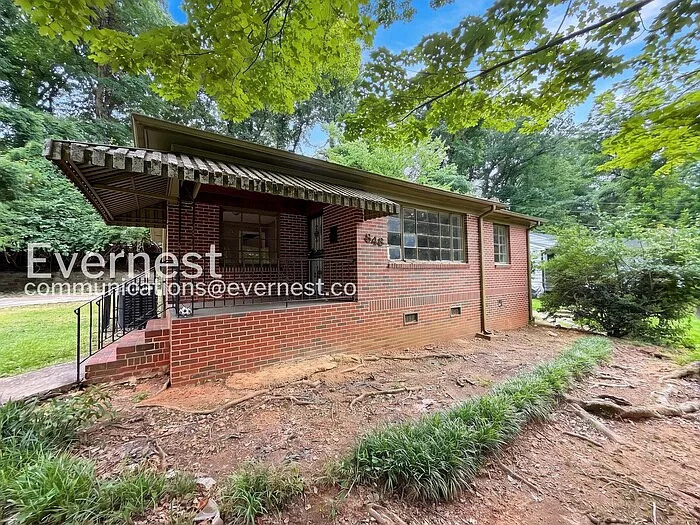 848 Vanderbilt St — Photo 1