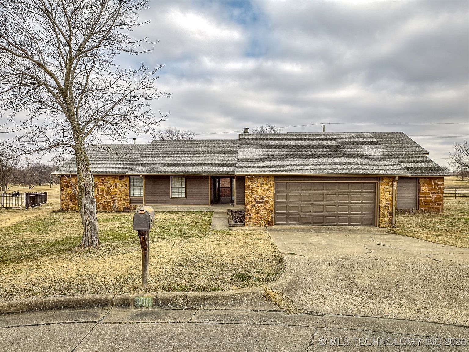 300 Ridgecrest Ct