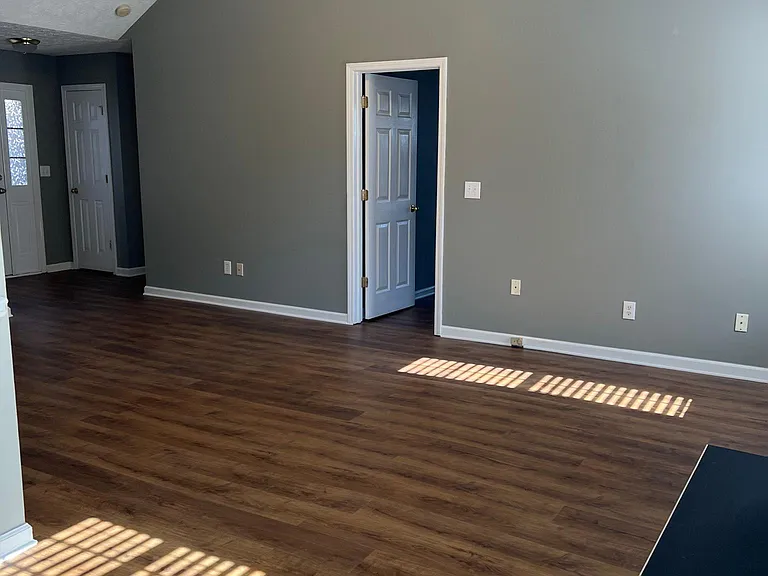 106 Oakwood Cir — Photo 10