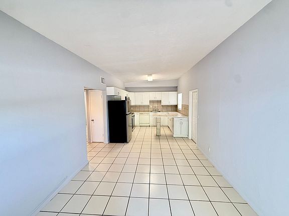 3rd image of 2503 NW 5th Ave Unit 1