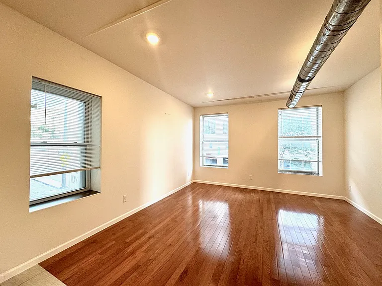 309 Sycamore Street Apartments — Photo 22