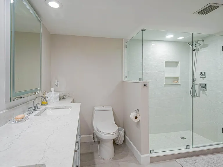 8444 Oceanside Dr #D12 — Photo 17