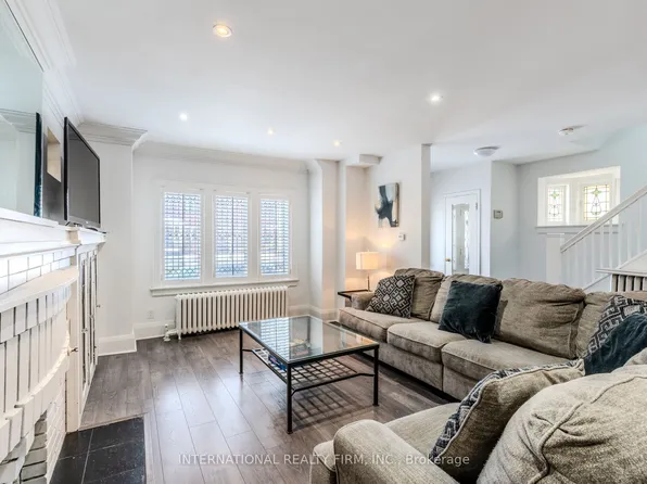 47 Maxwell Ave, Toronto, ON M5P 2B4