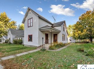 203 N 6th St, Henderson, MN 56044