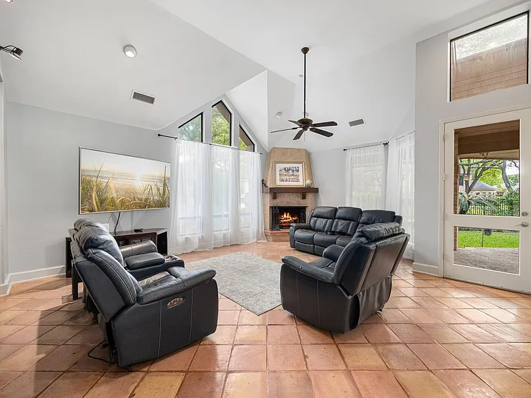 19823 Sunbridge Ln — Photo 11