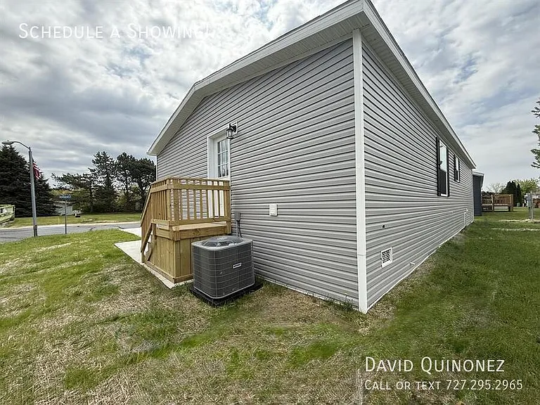 6271 Roosevelt — Photo 20