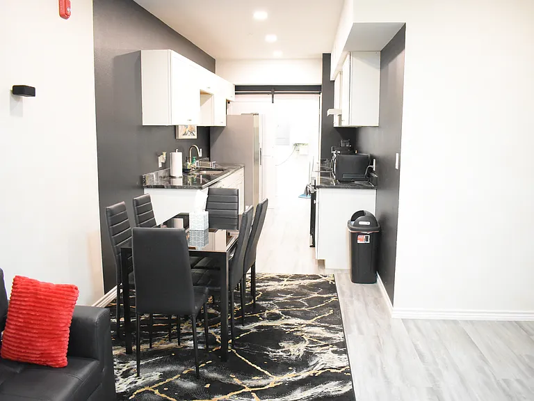 1905 Banita St #102 — Photo 15